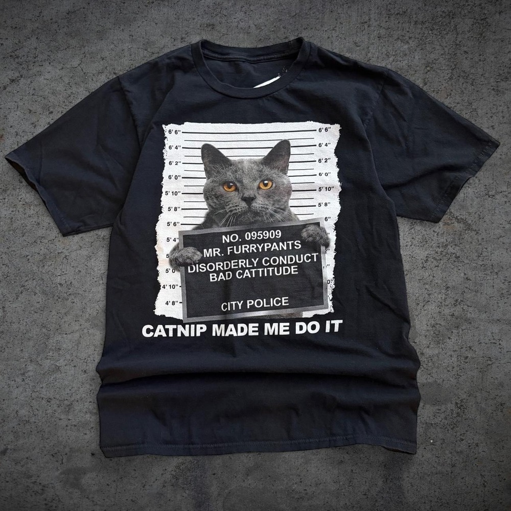 Funny "Catnip Made Me Do It' T-Shirt Size Small Comedy Funny Skate Goth